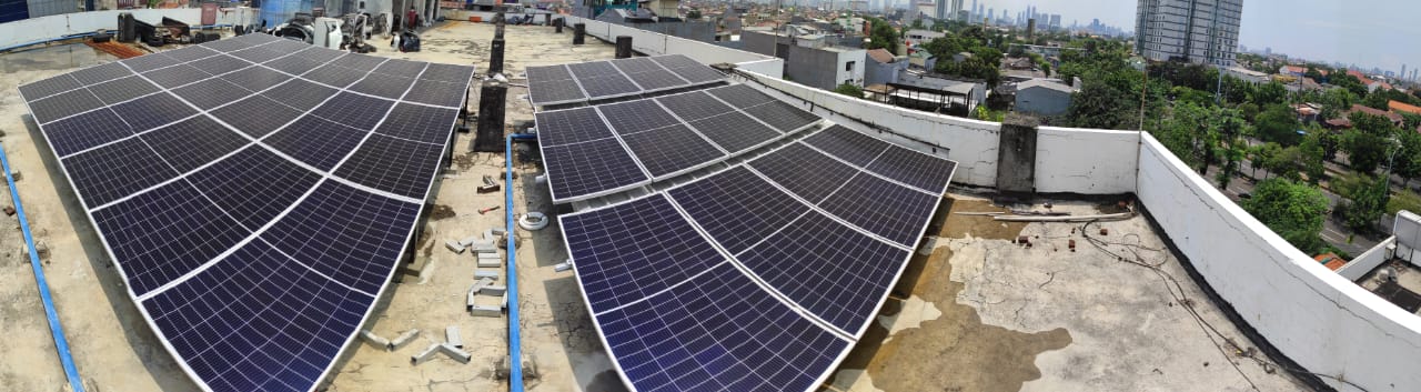Pemasangan Panel Surya ( Solar Panel) di Pramuka, Jakarta Timur