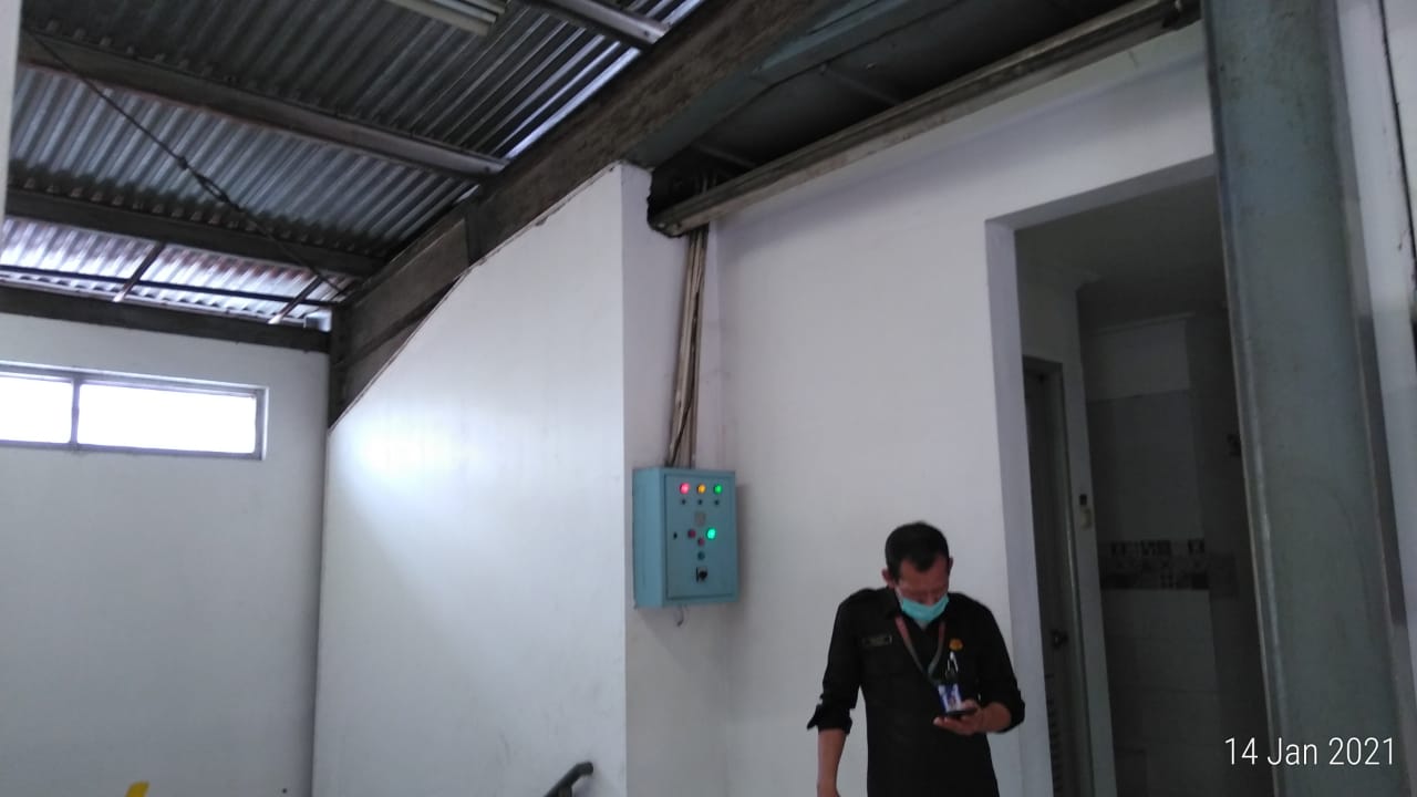 Pemasangan Panel Surya (Soalar Panel) di Warung Buncit, Jakarta Selatan