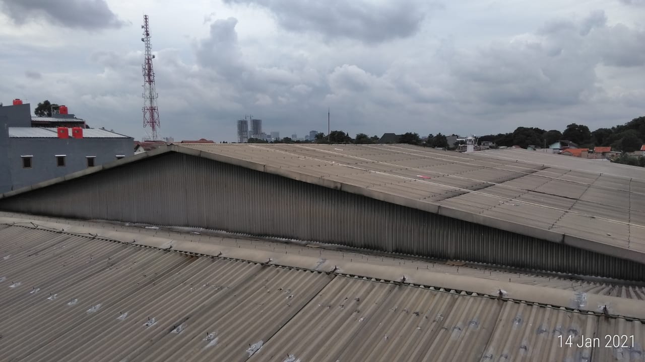 Pemasangan Panel Surya (Soalar Panel) di Warung Buncit, Jakarta Selatan