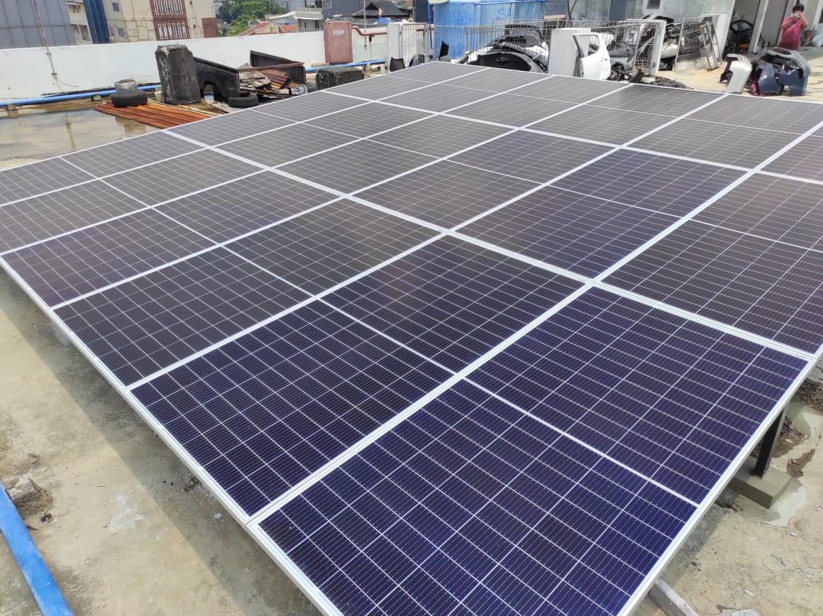 Pemasangan Panel Surya ( Solar Panel) di Pramuka, Jakarta Timur