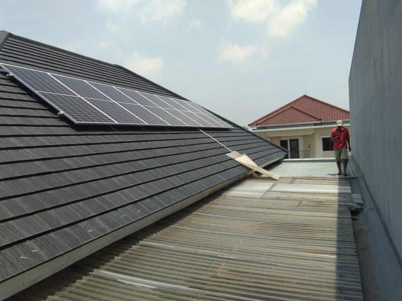 Pemasangan Panel Surya Di karawang, Jawa Barat